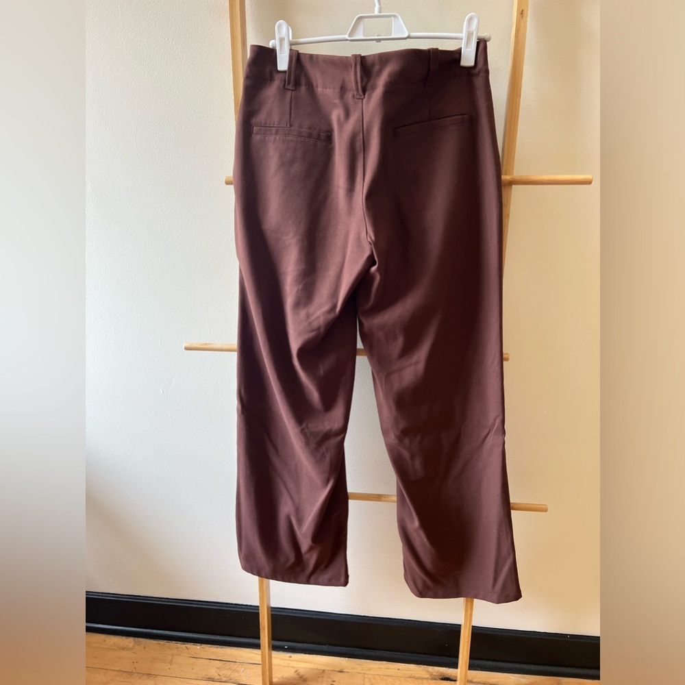 Trendy UO low rise trouser size 4